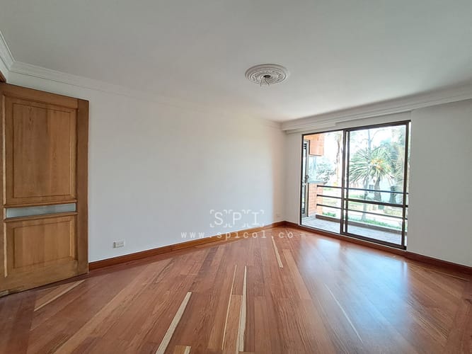 Apartamento de 3 alcobas en arriendo en Santa Ana Oriental, Bogotá, 220 m² · foto 8 de 24