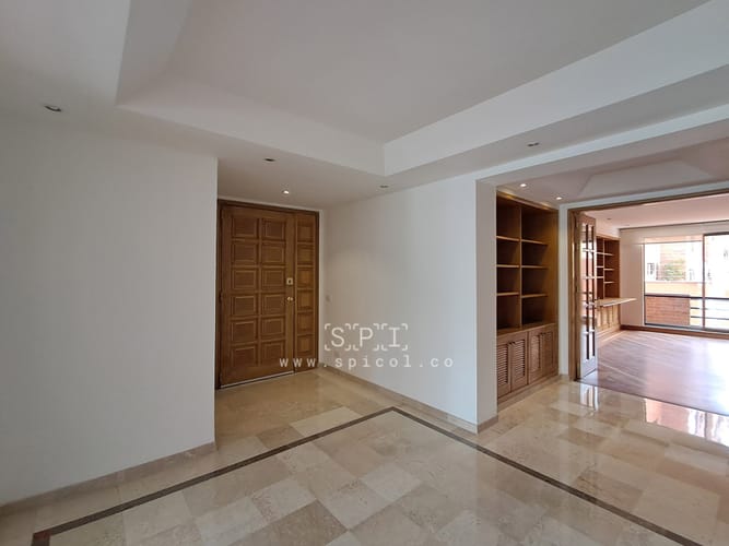 Apartamento de 3 alcobas en arriendo en Santa Ana Oriental, Bogotá, 220 m² · foto 12 de 24