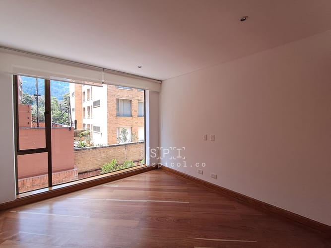 Apartamento de 3 alcobas en arriendo en Santa Ana Oriental, Bogotá, 220 m² · foto 14 de 24