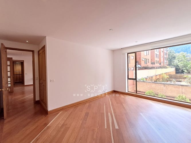 Apartamento de 3 alcobas en arriendo en Santa Ana Oriental, Bogotá, 220 m² · foto 21 de 24