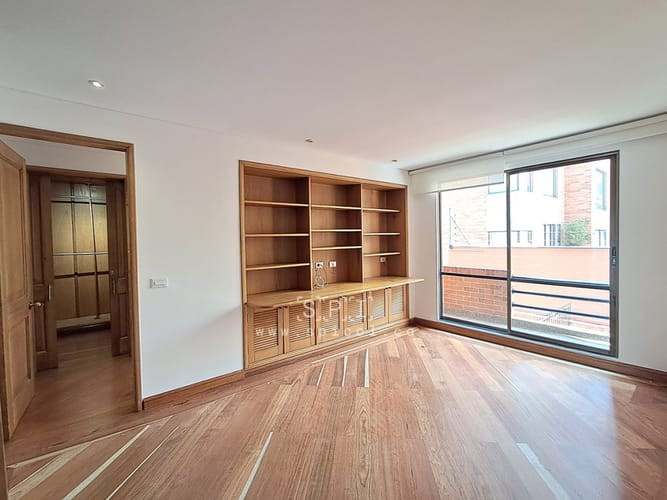 Apartamento de 3 alcobas en arriendo en Santa Ana Oriental, Bogotá, 220 m² · foto 22 de 24