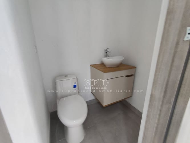 Oficina en arriendo en Laureles, Medellín, 200 m² · foto 8 de 17