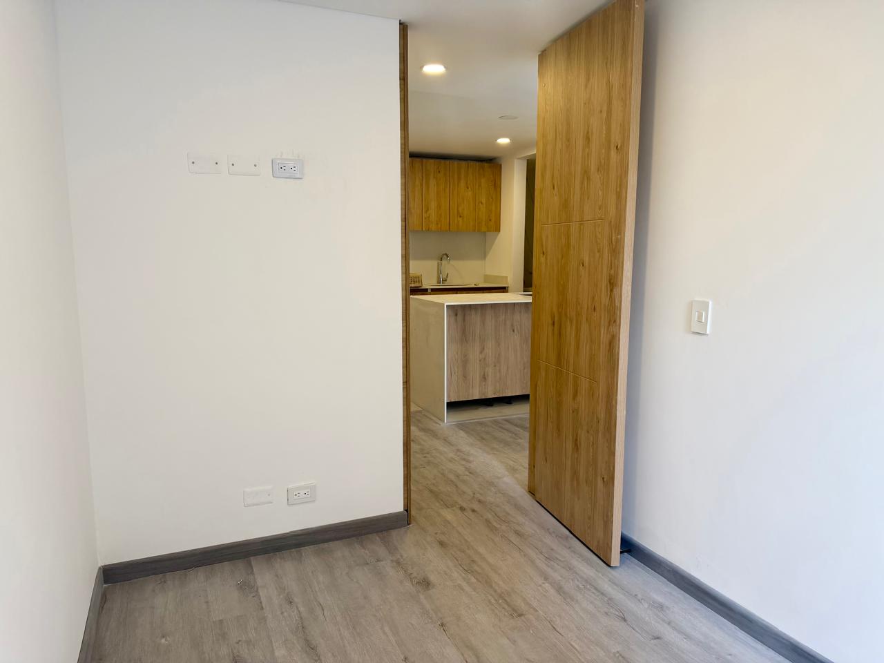 Apartamento en venta en Quinta Paredes, Bogotá · foto 2 de 8