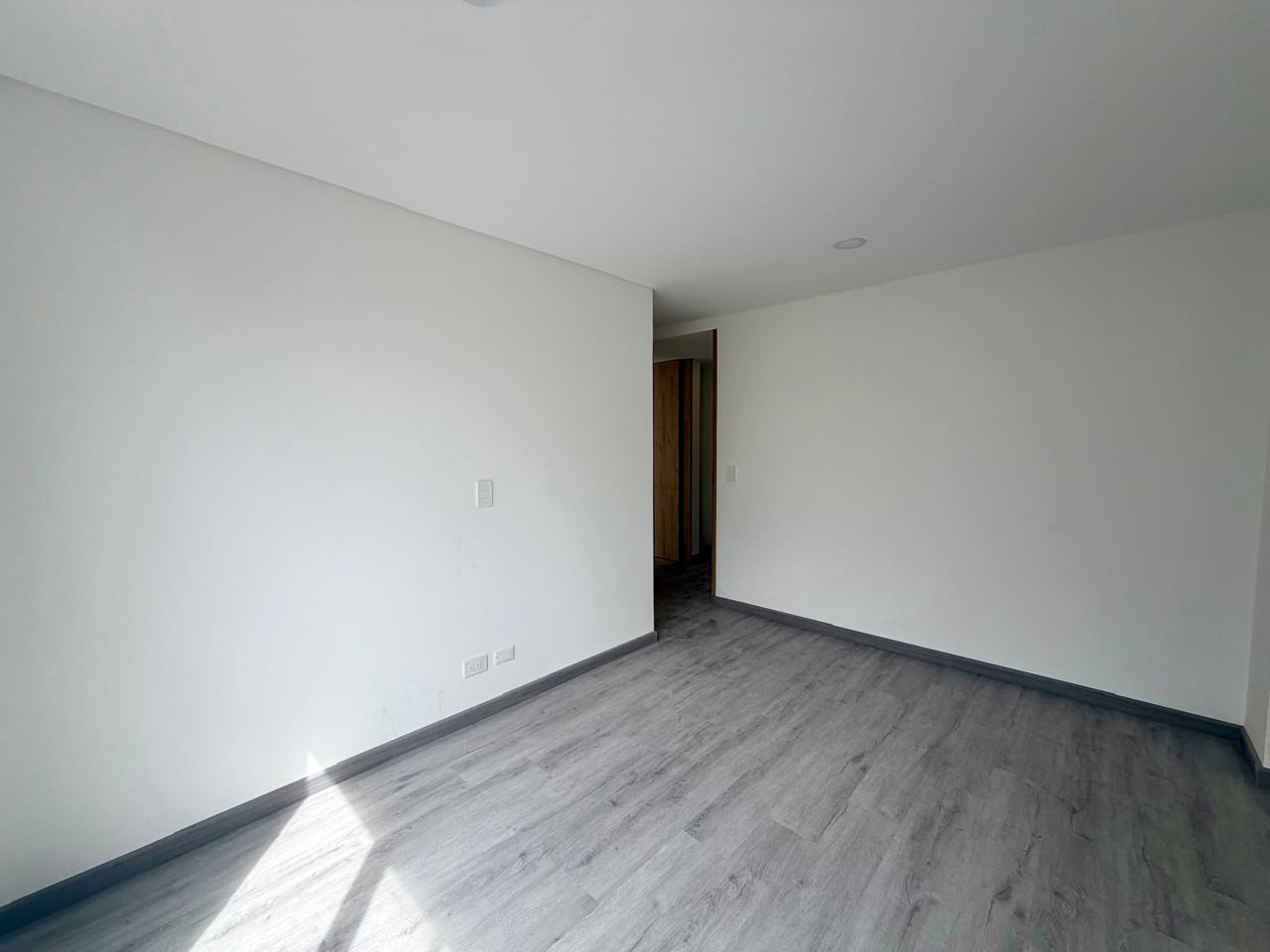 Apartamento en venta en Quinta Paredes, Bogotá · foto 7 de 11