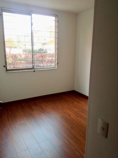 Apartamento de 3 alcobas en venta en Colina Campestre, Bogotá, 76 m² · foto 5 de 12