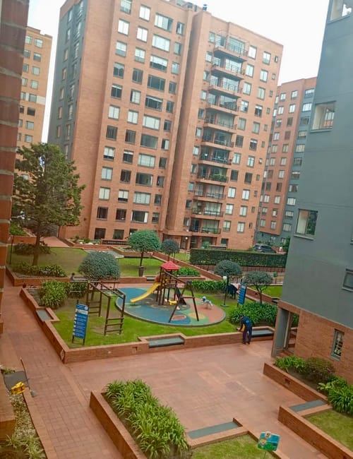 Apartamento de 3 alcobas en venta en Colina Campestre, Bogotá, 76 m² · foto 11 de 12