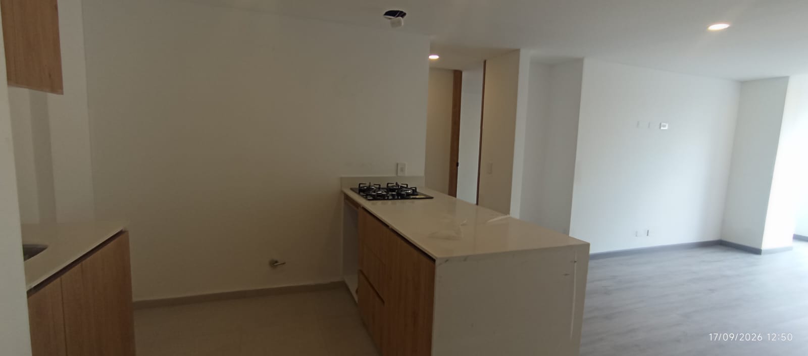 Apartamento en venta en Quinta Paredes, Bogotá · foto 6 de 13