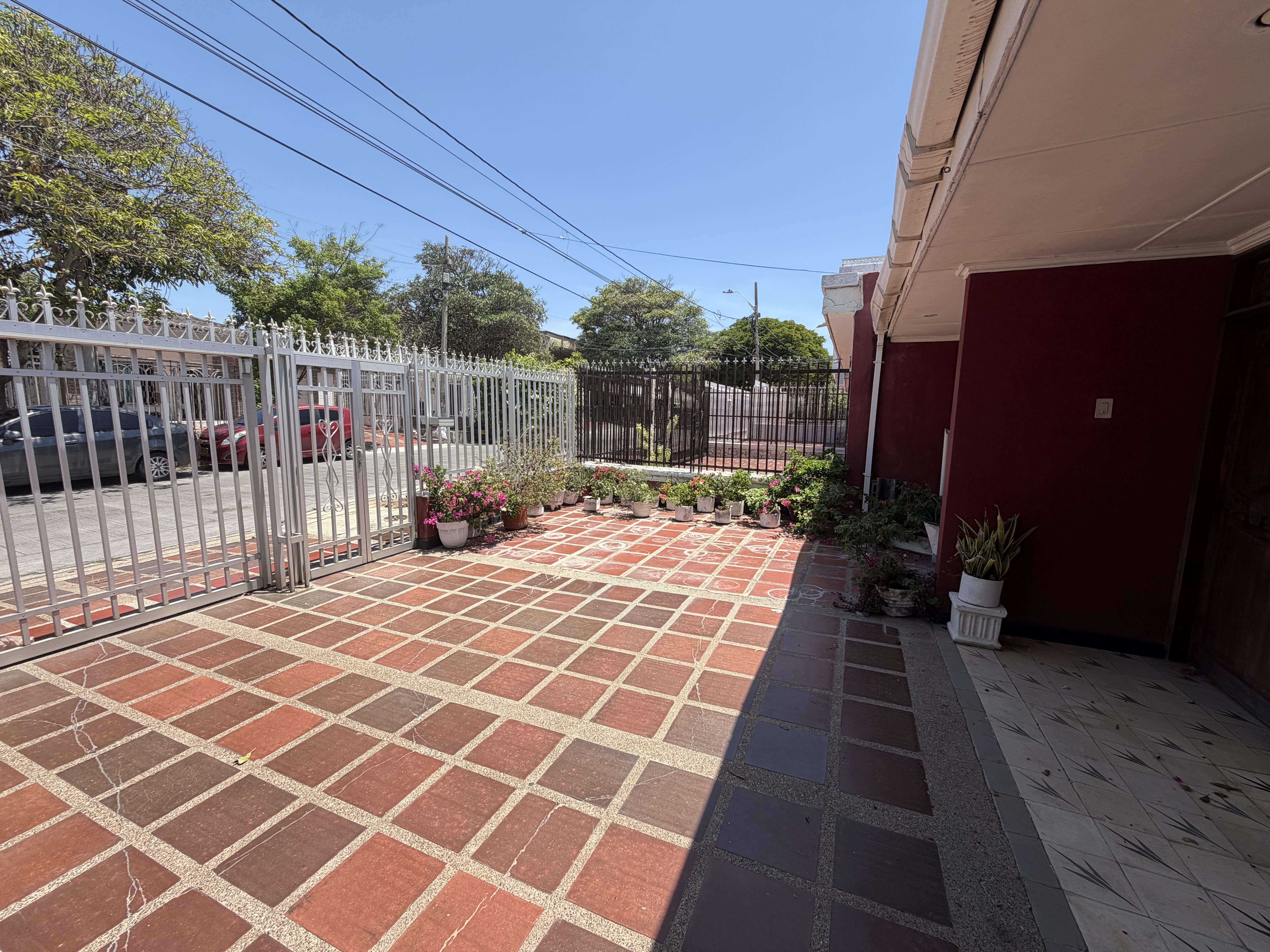 Casa en venta en Paraiso, Barranquilla · foto 2 de 17