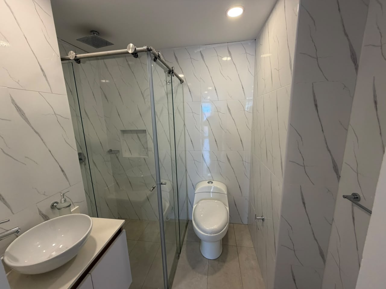 Apartamento en venta en Quinta Paredes, Bogotá · foto 10 de 13