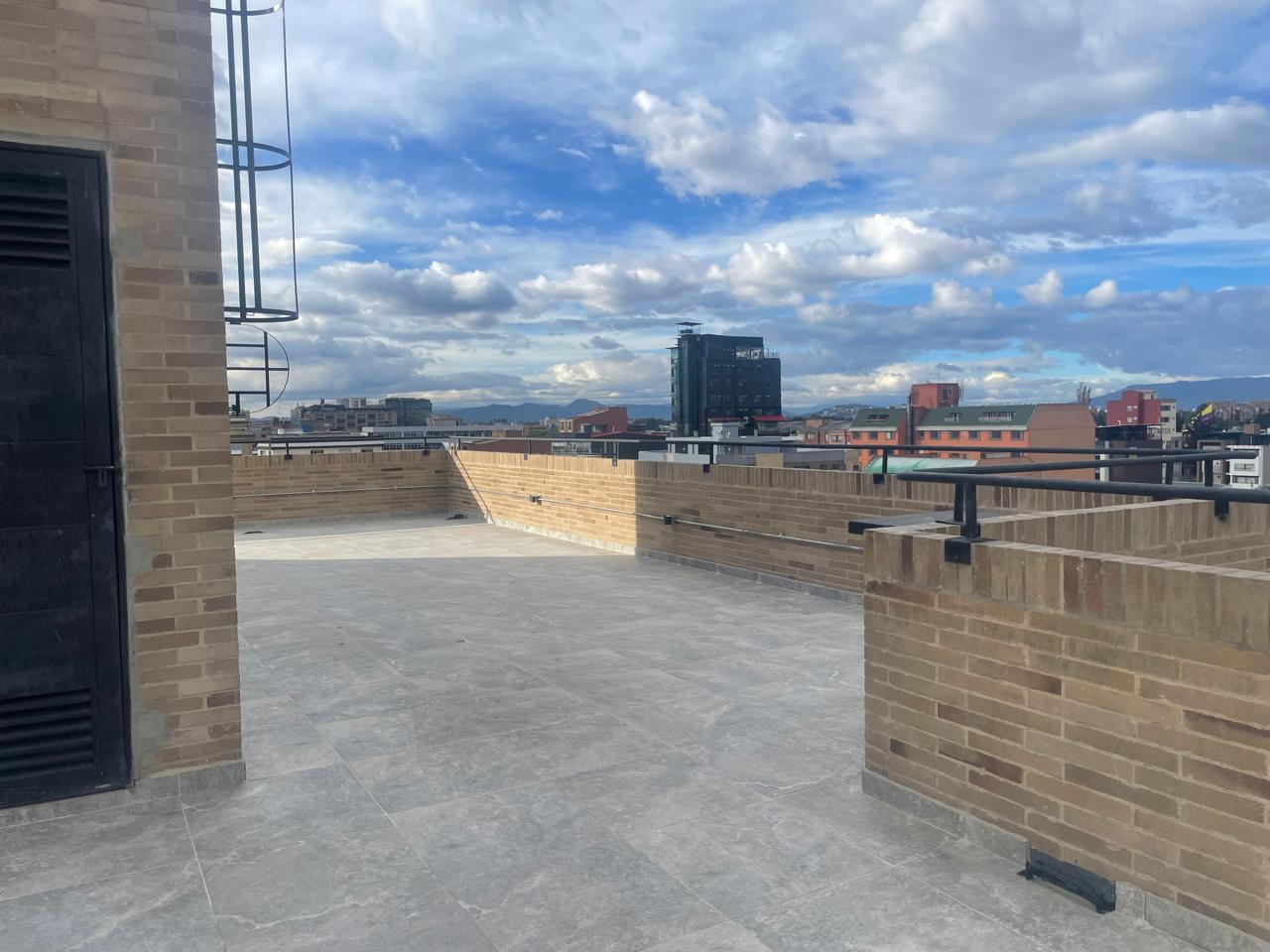 Apartamento en venta en Quinta Paredes, Bogotá · foto 11 de 13