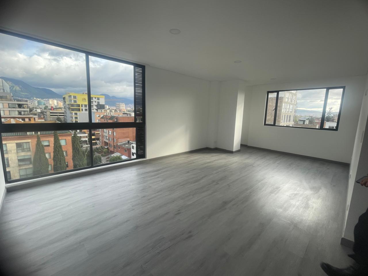 Apartamento en venta en Quinta Paredes, Bogotá · foto 2 de 12