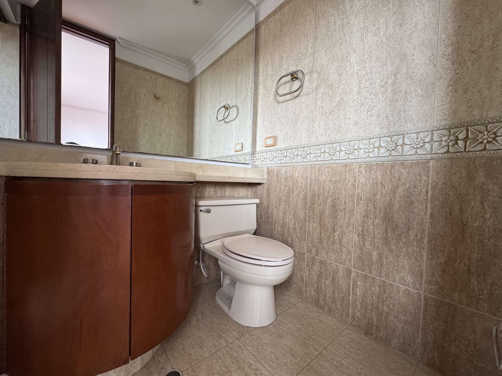 Apartamento en arriendo en La Carolina, Bogotá · foto 13 de 19