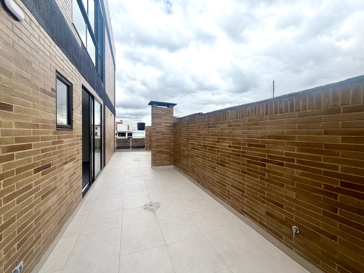 Apartamento en venta en Quinta Paredes, Bogotá · foto 8 de 12