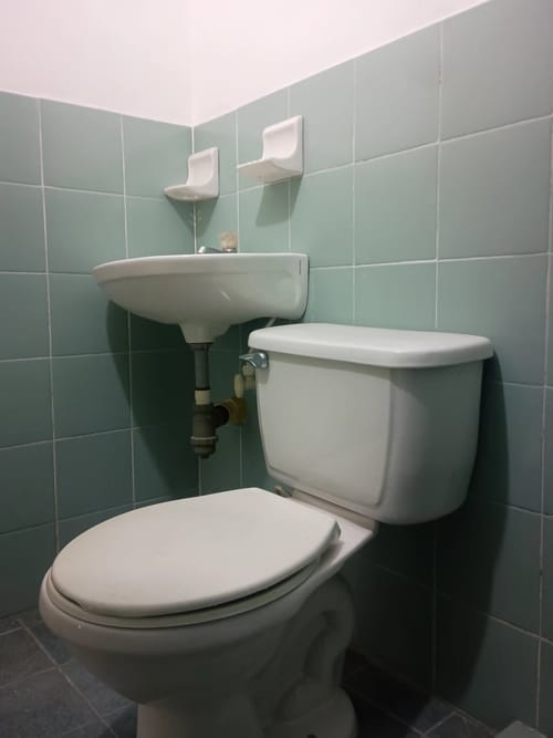 Local en arriendo en San Pablo Guayabal, Medellín, 12 m² · foto 4 de 8