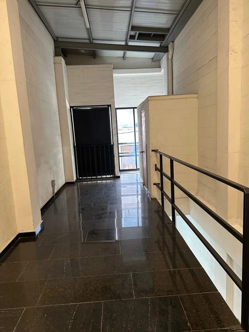 Bodega en arriendo en Trinidad, Medellín, 100 m² · foto 7 de 9
