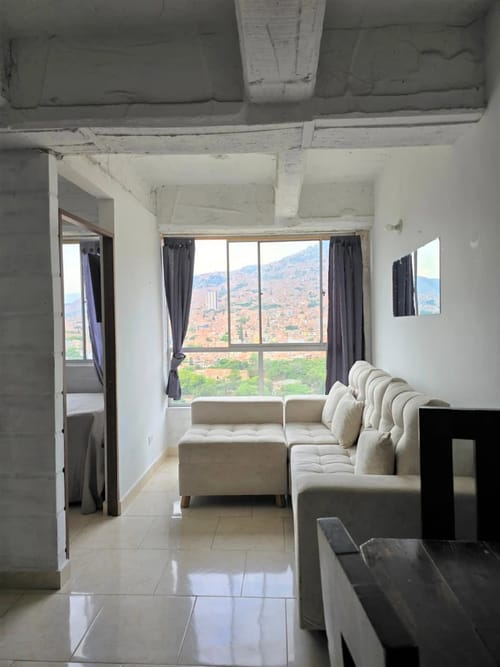 Apartamento de 2 alcobas en venta en Aranjuez, Medellín, 40 m² · foto 2 de 9