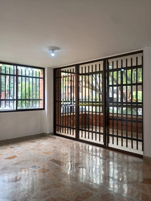 Apartamento de 5 alcobas en arriendo en Belén, Medellín, 176 m² · foto 4 de 10