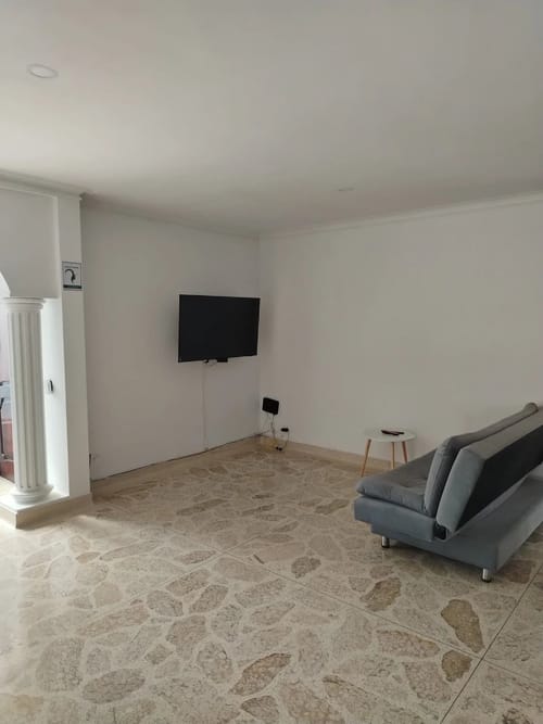 Apartamento de 4 alcobas en arriendo en Belen Malibu, Medellín, 200 m² · foto 6 de 10