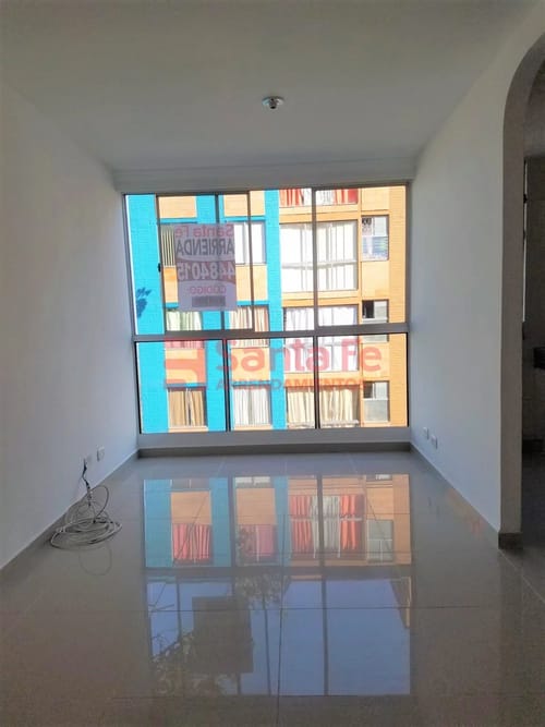 Apartamento de 3 alcobas en arriendo en Barrios De Jesus, Medellín, 42 m² · foto 2 de 10