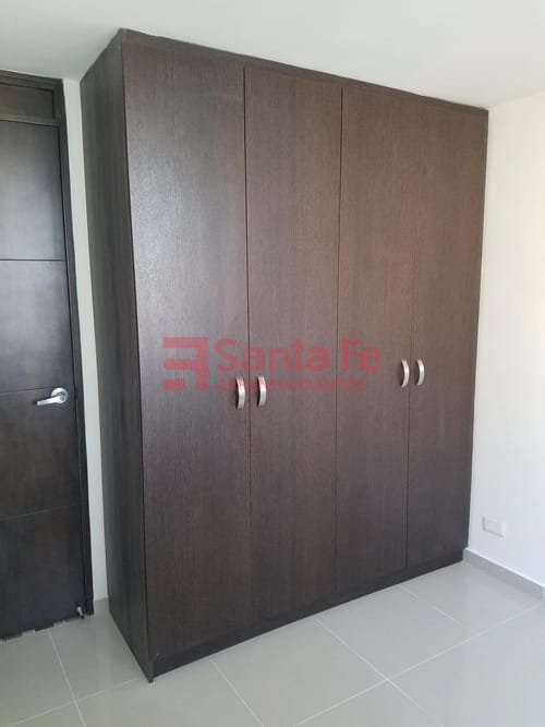 Apartamento de 3 alcobas en arriendo en Barrios De Jesus, Medellín, 42 m² · foto 8 de 10