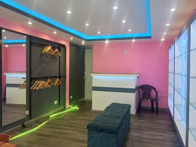 Local en arriendo en Miraflores, Medellín, 22 m² · foto 3 de 8