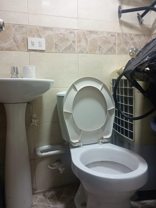 Local en arriendo en Miraflores, Medellín, 22 m² · foto 5 de 8