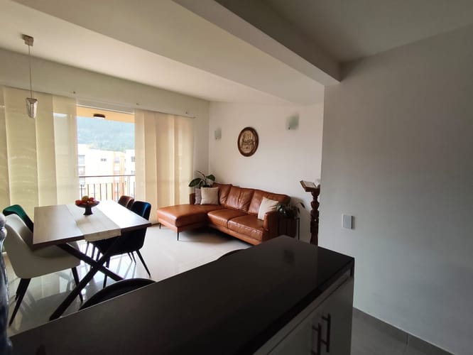 Apartamento de 3 alcobas en venta en Barranquillita, Madrid, 72 m² · foto 6 de 17