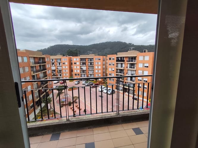 Apartamento de 3 alcobas en venta en Barranquillita, Madrid, 72 m² · foto 14 de 17