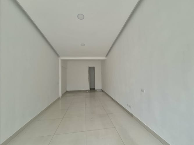 Local en arriendo en Ciudad Jardin, Cali, 38 m² · foto 5 de 7