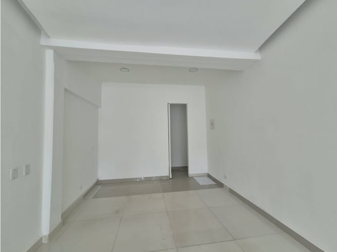 Local en arriendo en Ciudad Jardin, Cali, 38 m² · foto 6 de 7
