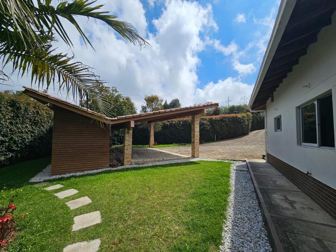 Casa de 4 alcobas en venta en El Plan, Medellín, 320 m² · foto 8 de 24