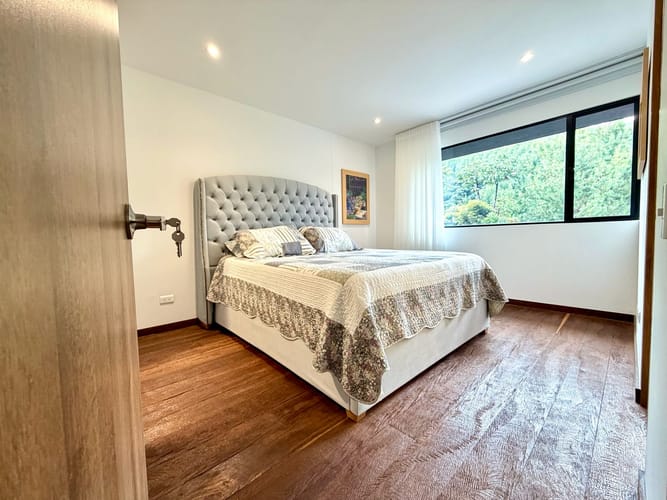 Apartamento de 2 alcobas en venta en El Retiro, 136 m² · foto 16 de 24