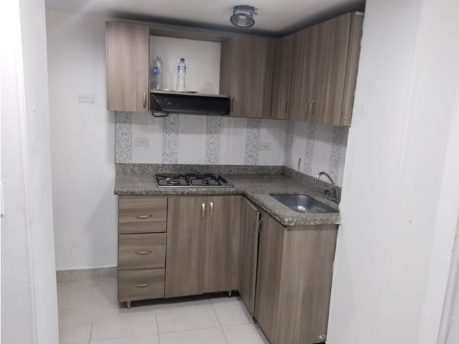 Local en arriendo en El Dorado, Envigado, 75 m² · foto 4 de 9