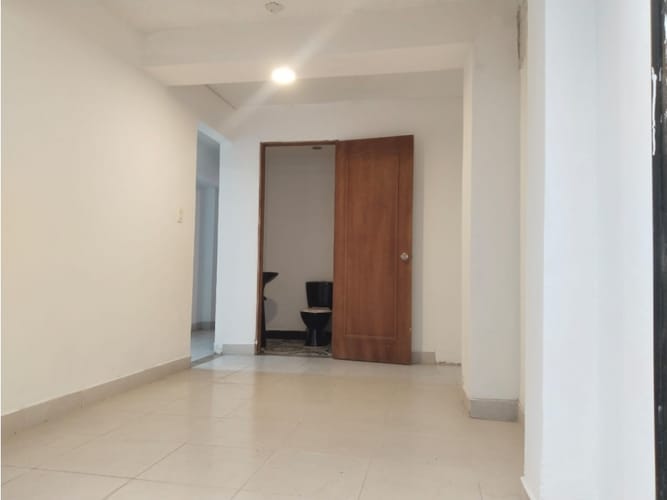 Local en arriendo en El Dorado, Envigado, 75 m² · foto 7 de 9