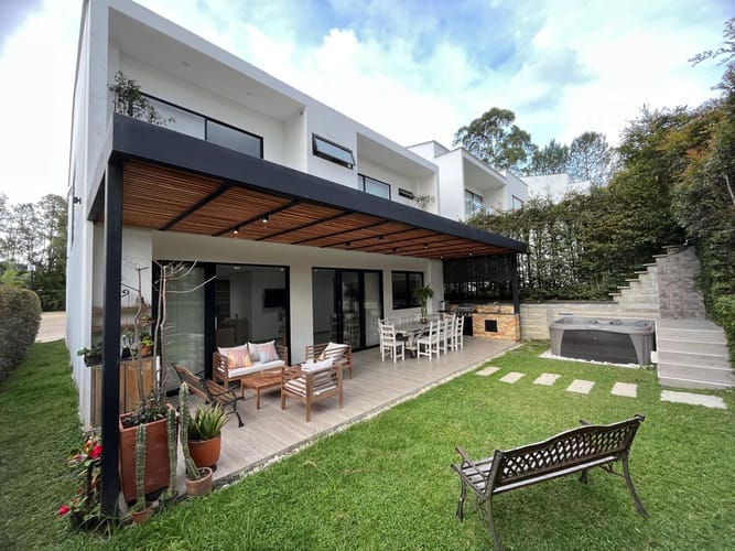 Casa de 3 alcobas en venta en El Retiro, 300 m² · foto 9 de 21