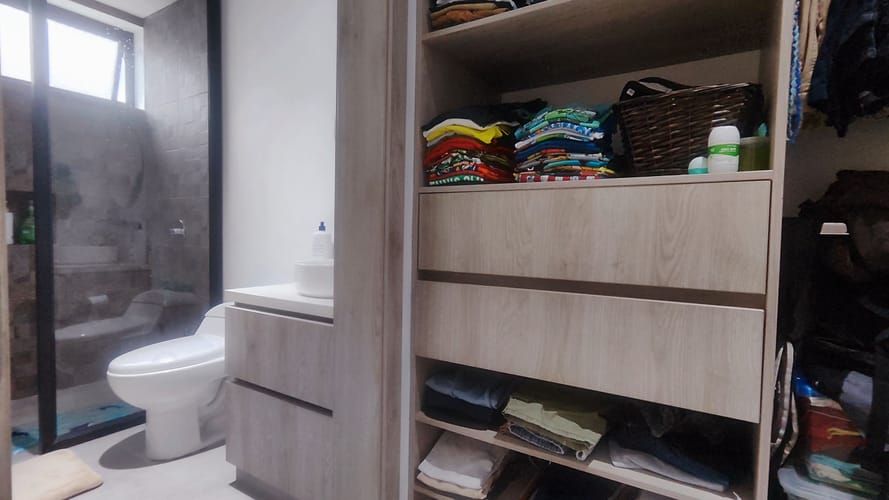 Casa de 3 alcobas en venta en El Retiro, 300 m² · foto 16 de 21