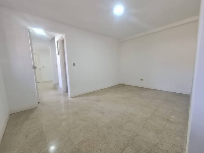 Apartamento de 5 alcobas en venta en Laureles, Medellín, 140 m² · foto 10 de 19