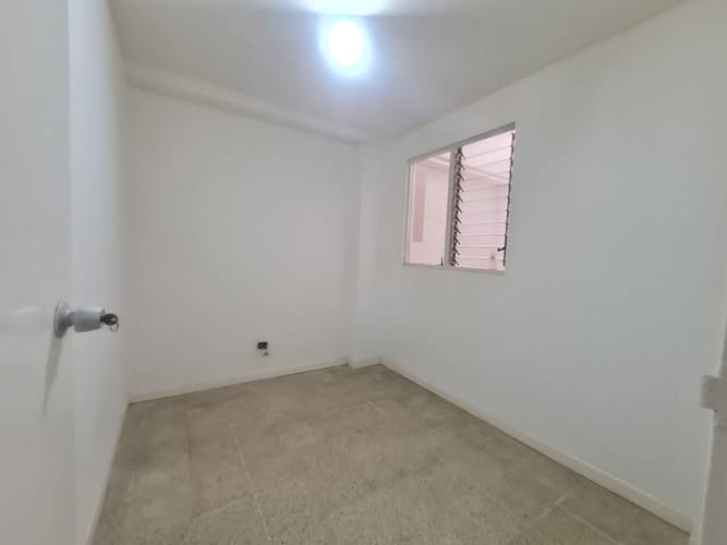 Apartamento de 5 alcobas en venta en Laureles, Medellín, 140 m² · foto 12 de 19