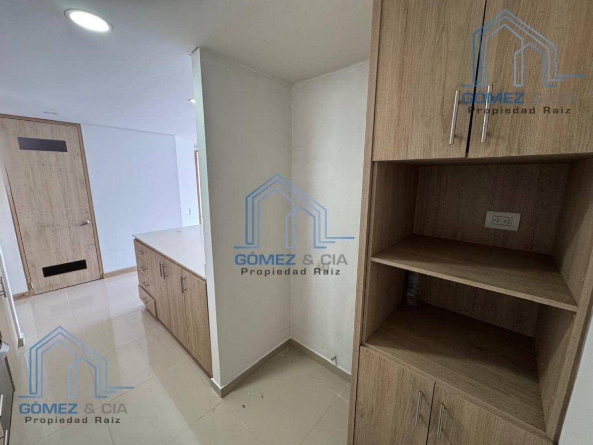 Apartamento en venta en Loma Del Esmeraldal, Envigado · foto 6 de 23