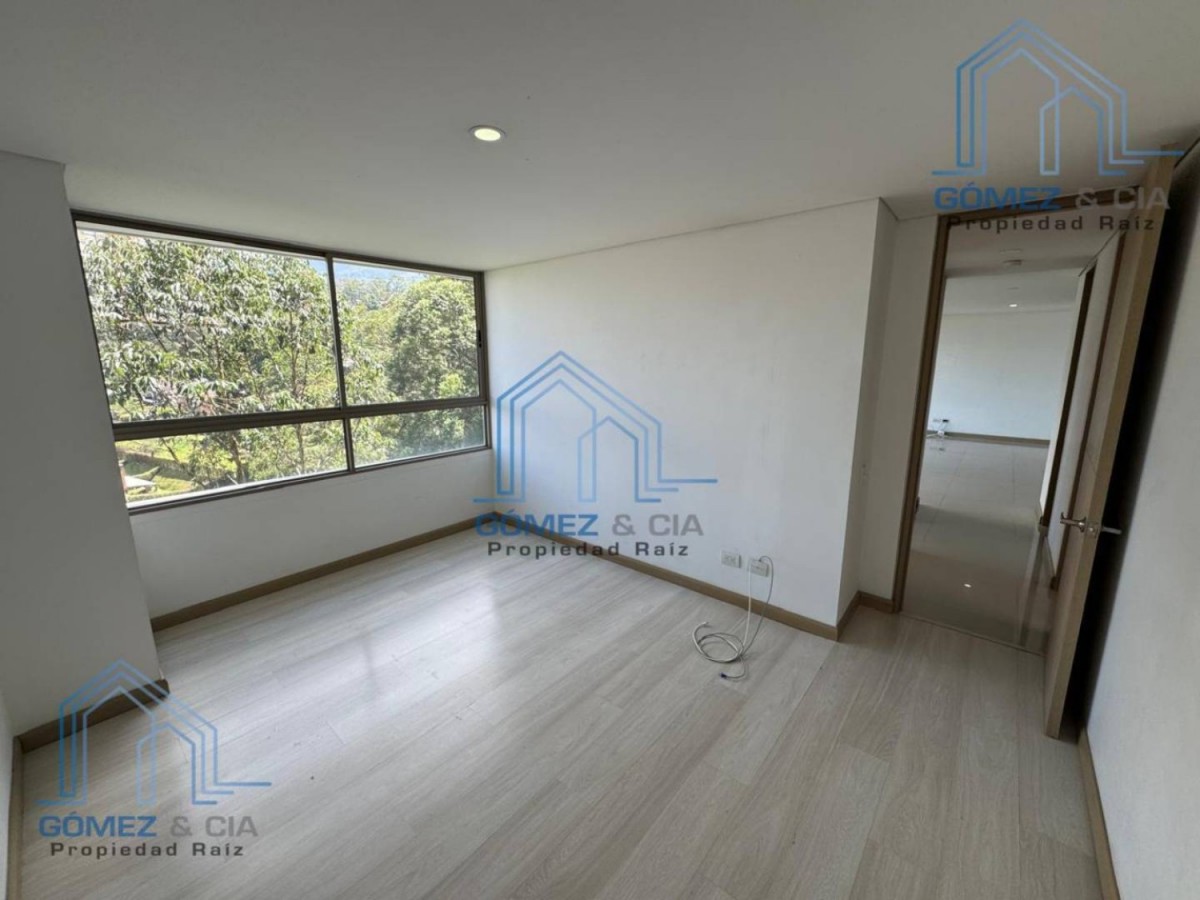 Apartamento en venta en Loma Del Esmeraldal, Envigado · foto 8 de 23
