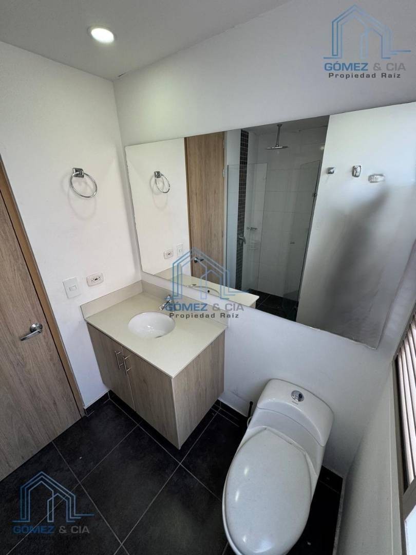 Apartamento en venta en Loma Del Esmeraldal, Envigado · foto 11 de 23