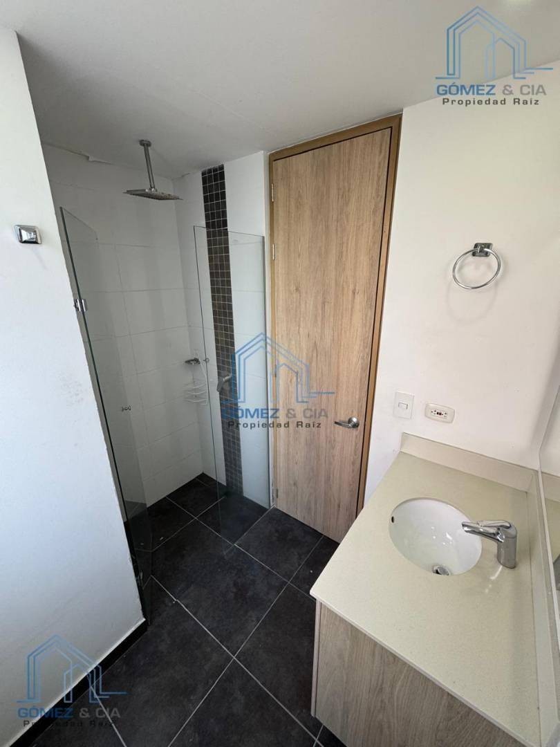 Apartamento en venta en Loma Del Esmeraldal, Envigado · foto 12 de 23