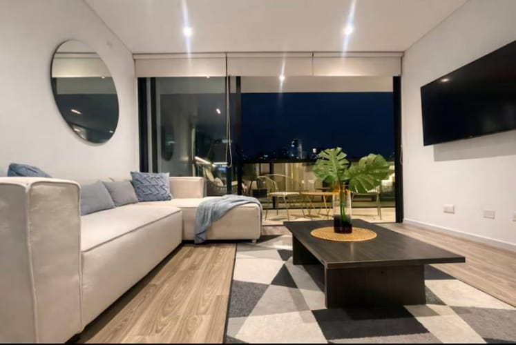 Apartamento de 2 alcobas en arriendo en El Poblado, Medellín, 87 m² · foto 3 de 24