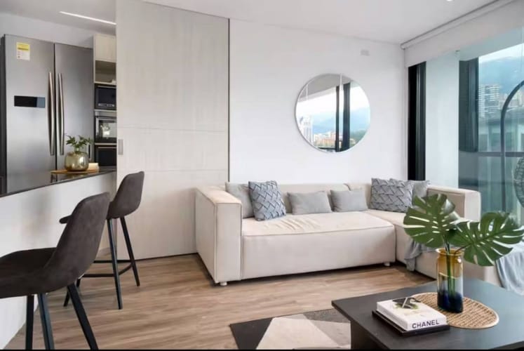 Apartamento de 2 alcobas en arriendo en El Poblado, Medellín, 87 m² · foto 6 de 24
