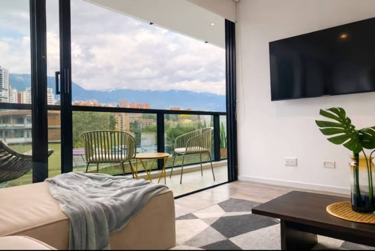 Apartamento de 2 alcobas en arriendo en El Poblado, Medellín, 87 m² · foto 20 de 24