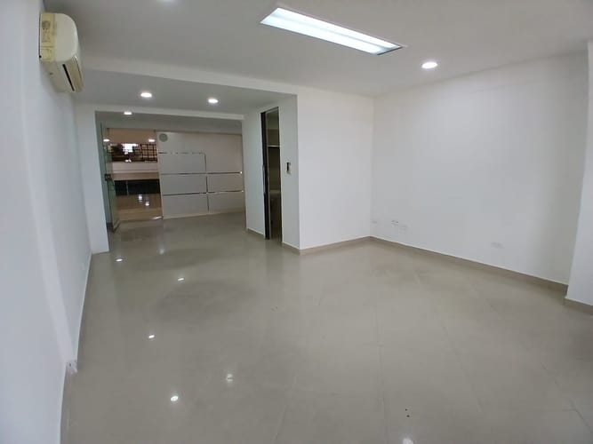 Oficina en venta en Laureles, Medellín, 30 m² · foto 6 de 7