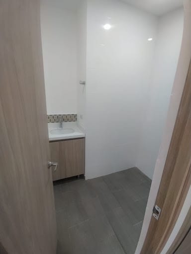 Apartamento de 3 alcobas en arriendo en Glorieta Pilsen, Itagüí, 76 m² · foto 6 de 9