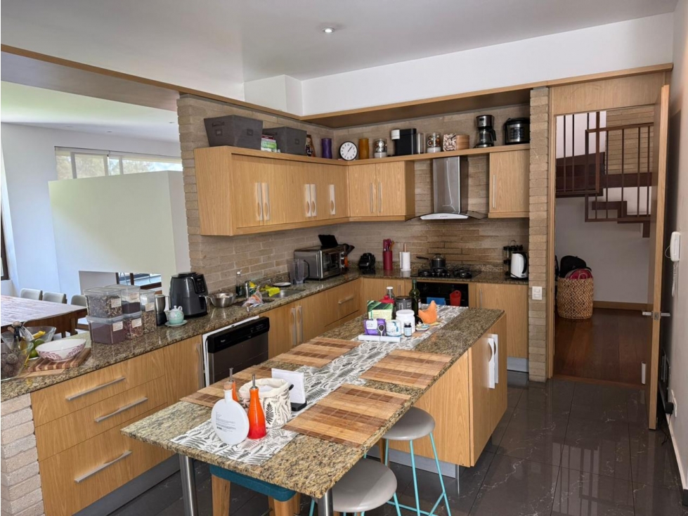Apartamento en venta en Santa Barbara Alta, Bogotá · foto 6 de 17