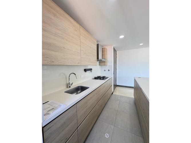 Apartamento de 3 alcobas en arriendo en La Florida, Medellín, 137 m² · foto 4 de 19