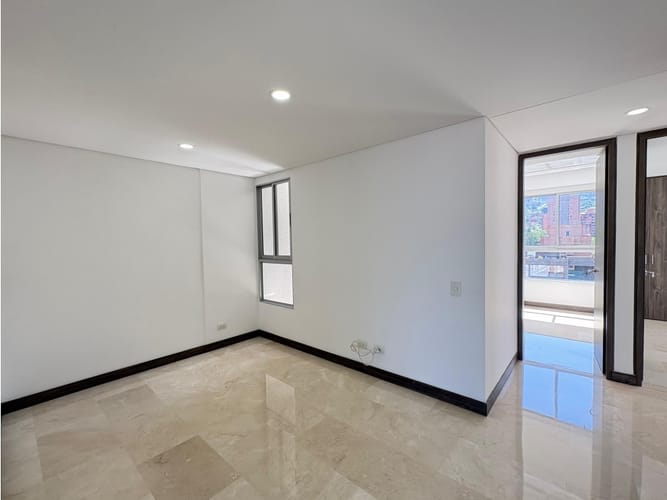 Apartamento de 3 alcobas en arriendo en La Florida, Medellín, 137 m² · foto 6 de 19